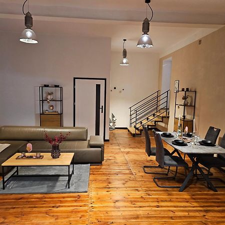 Alte Schule Apartment Zarska Exterior photo